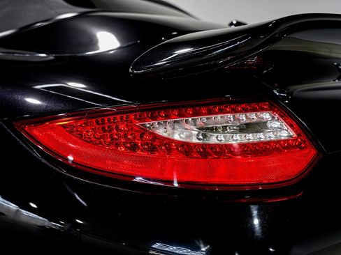 Used 2011 Porsche 911 Turbo S AWD/4WD image 35
