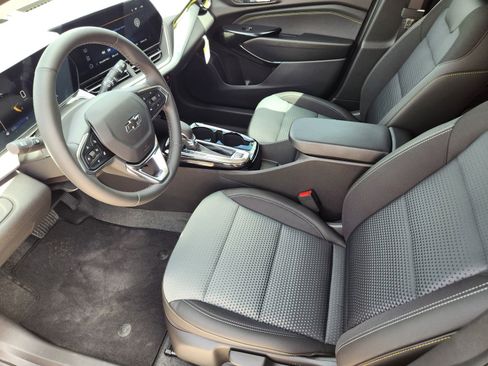 New 2026 Chevrolet Trax LT w/ Driver Confidence Package image 12