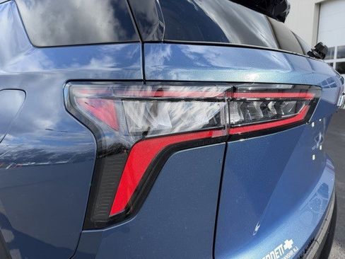 Used 2026 Chevrolet Equinox RS w/ LPO, Floor Liner Package image 4