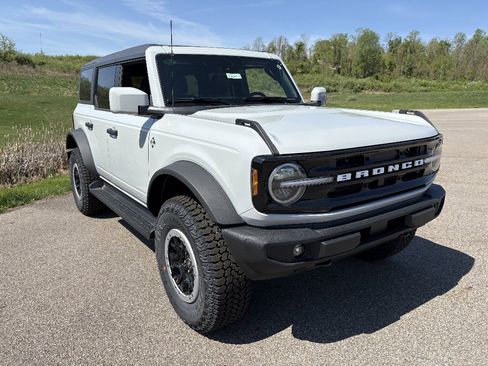 New 2026 Ford Bronco Outer Banks AWD/4WD image 7
