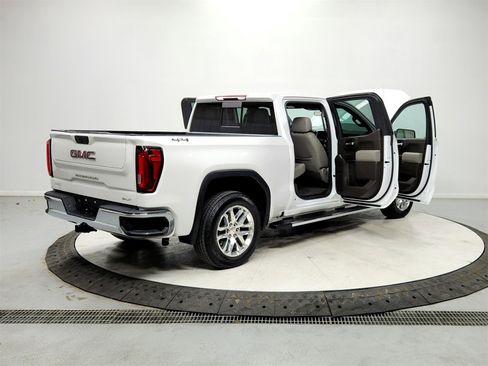 Used 2022 GMC Sierra 1500 SLT w/ SLT Premium Package image 15