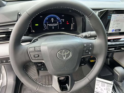 New 2026 Toyota Camry SE w/ Convenience Package FWD image 18