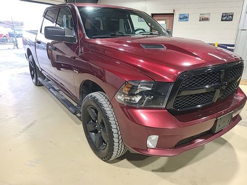 Used 2019 RAM 1500 Express w/ Wheel & Sound Group AWD/4WD image 5