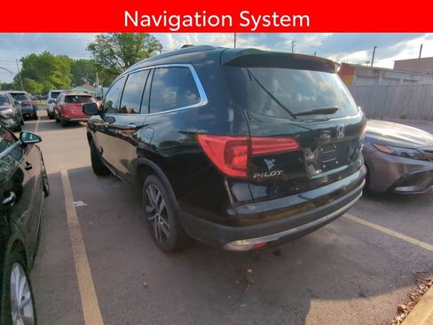 Used 2016 Honda Pilot Touring image 4