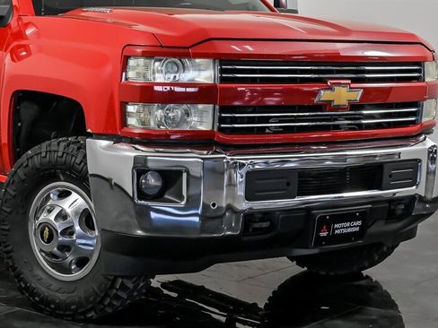 Used 2015 Chevrolet Silverado 3500 LT w/ LT Convenience Package AWD/4WD image 2