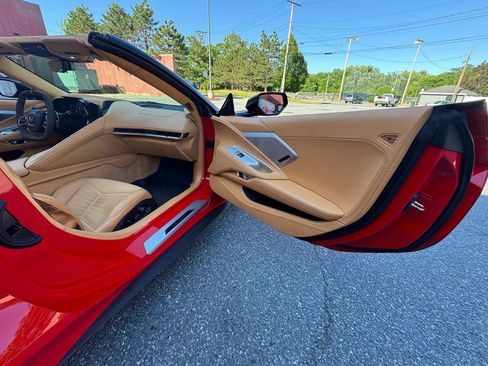 Used 2022 Chevrolet Corvette Stingray Premium Conv w/ Z51 Performance Package RWD image 20