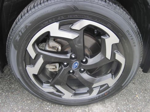 Used 2023 Subaru Crosstrek 2.5i Limited image 4