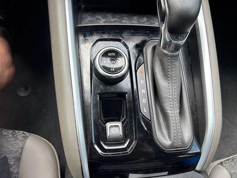 Certified 2024 Chevrolet Colorado ZR2 AWD/4WD image 13