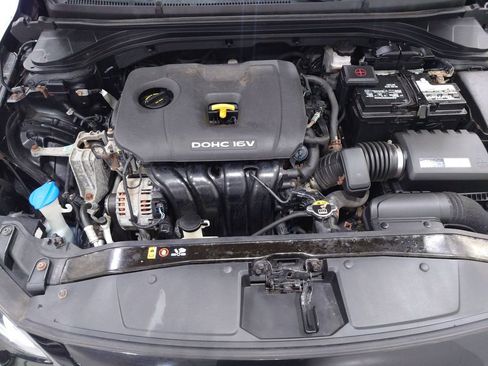 Used 2017 Hyundai Elantra SE FWD image 22