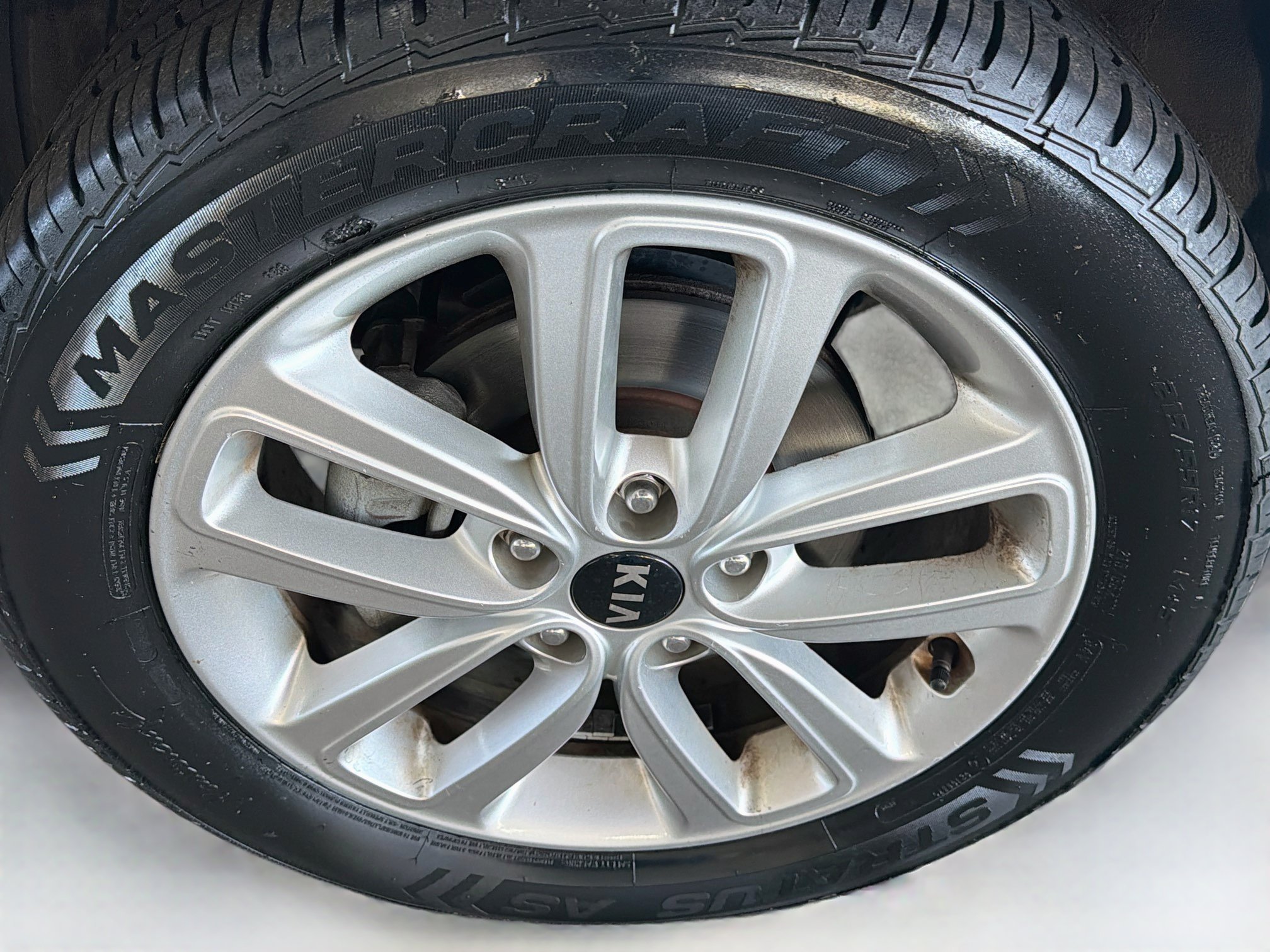 Used 2019 Kia Soul + FWD image 11