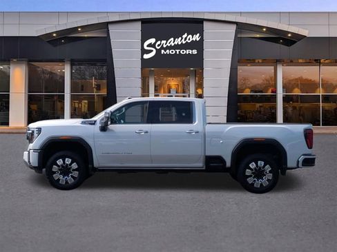 Used 2024 GMC Sierra 2500 Denali w/ Denali Reserve Package AWD/4WD image 2