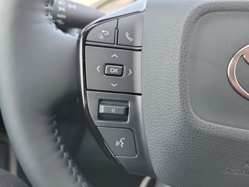 New 2027 Toyota Prius XLE FWD image 25