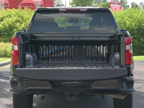 Used 2025 Chevrolet Silverado 1500 Custom AWD/4WD image 30