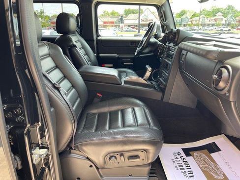 Used 2005 HUMMER H2 w/ Preferred Equipment Group AWD/4WD image 54