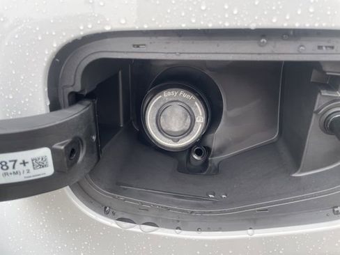 New 2025 Ford Ranger XLT w/ FX4 Off-Road Package image 9