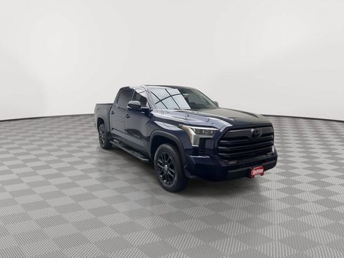 Used 2024 Toyota Tundra Limited AWD/4WD image 40