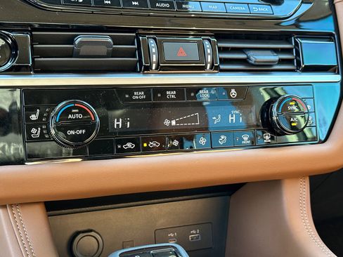 New 2025 Nissan Pathfinder Platinum image 31