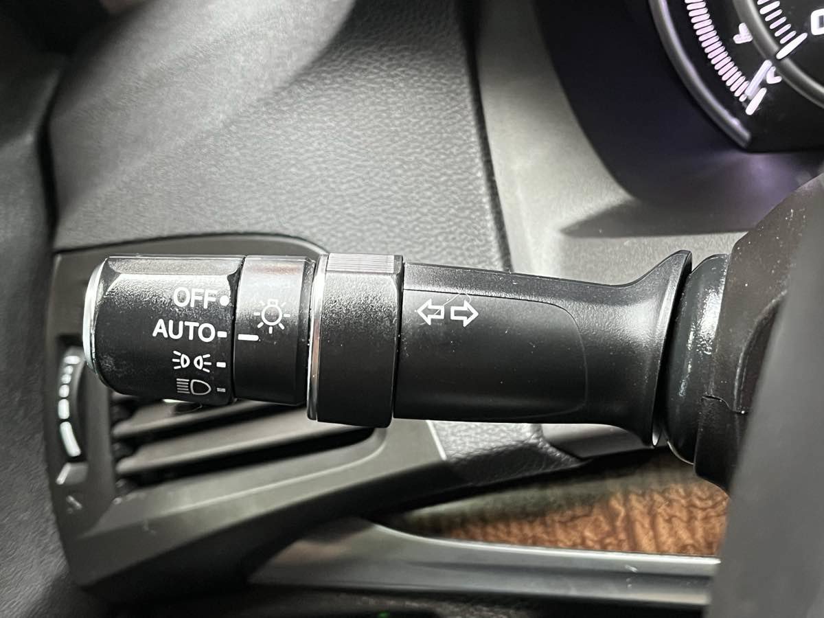 Used 2018 Acura MDX SH-AWD image 13