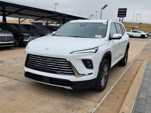 New 2026 Buick Enclave Preferred image 8