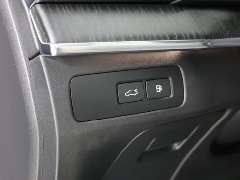 Used 2023 Volvo XC90 T8 Ultimate image 25