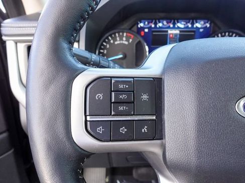 Used 2024 Ford Expedition Max XLT image 19