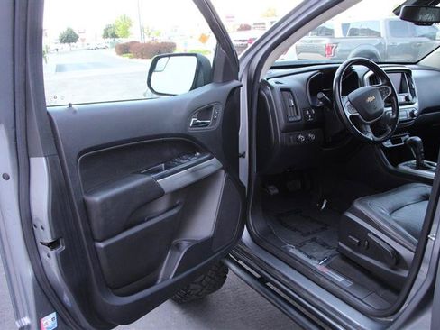 Used 2021 Chevrolet Colorado ZR2 w/ Colorado ZR2 Bison Edition AWD/4WD image 18