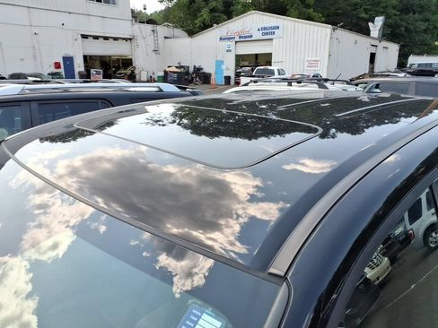 Certified 2024 Honda Passport EX-L image 8