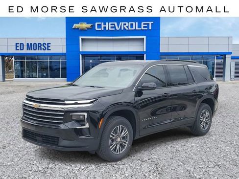 New 2026 Chevrolet Traverse LT image 1