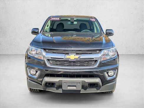 Used 2015 Chevrolet Colorado LT w/ LT Convenience Package image 2