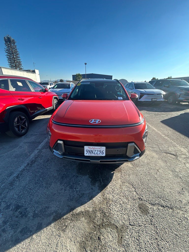 Used 2024 Hyundai Kona Limited FWD image 13