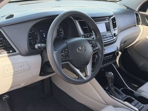 Used 2018 Hyundai Tucson SE FWD image 17