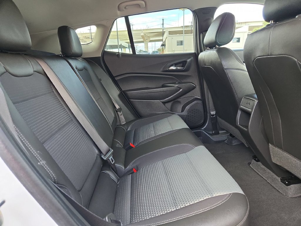 Used 2026 Chevrolet Trax LT FWD image 31