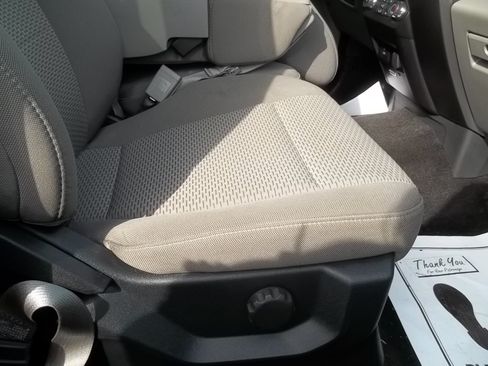 Used 2018 Ford F150 XLT AWD/4WD image 12