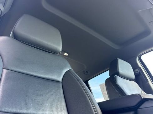 Used 2025 GMC Sierra 1500 SLT RWD image 20