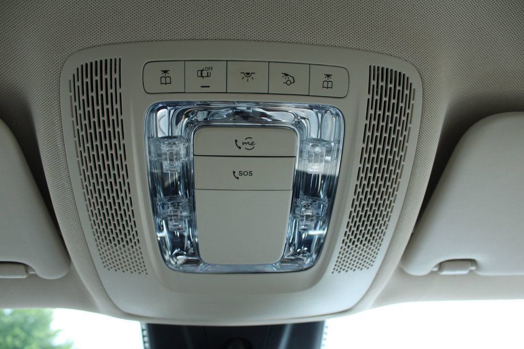 Used 2023 Mercedes-Benz EQB 300 4MATIC image 28