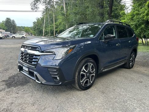 Used 2024 Subaru Ascent Touring AWD/4WD image 4