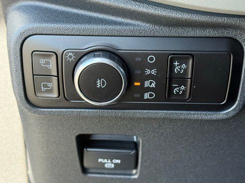 Used 2023 Ford Bronco Badlands image 26