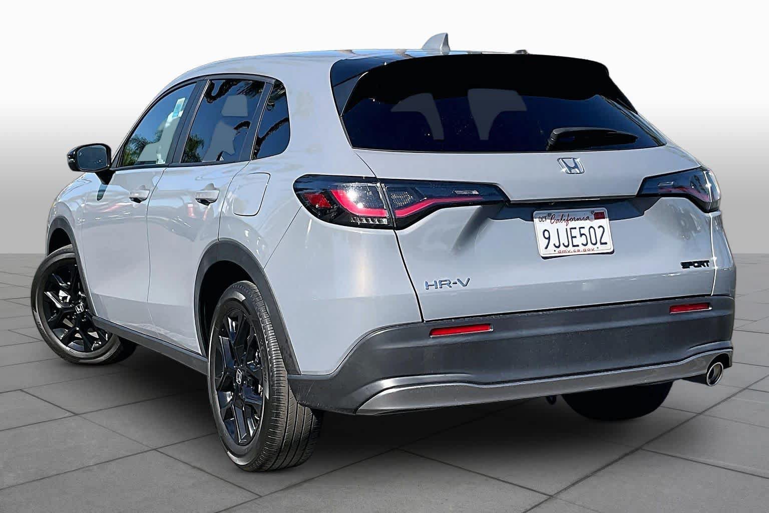 Used 2024 Honda HR-V Sport image 11