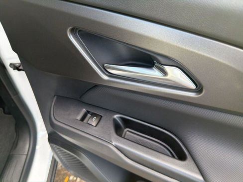 New 2026 Chevrolet Equinox EV LT FWD image 33