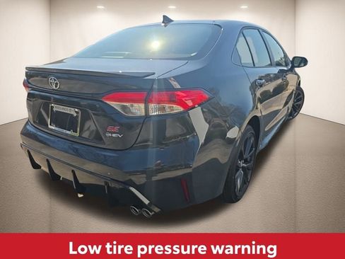 Used 2026 Toyota Corolla SE w/ SE Premium Package image 6