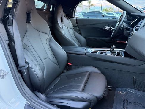 Used 2025 BMW Z4 sDrive30i image 26