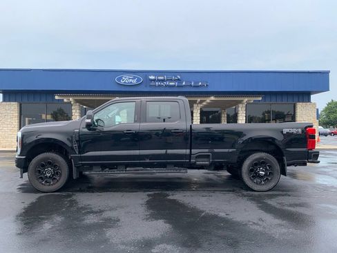 Certified 2024 Ford F350 Lariat w/ Lariat Ultimate Package AWD/4WD image 11