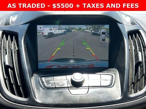 Used 2017 Ford Escape SE w/ Equipment Group 201A image 23