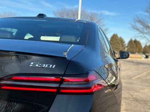 New 2026 BMW 530i xDrive w/ M Sport Package image 12