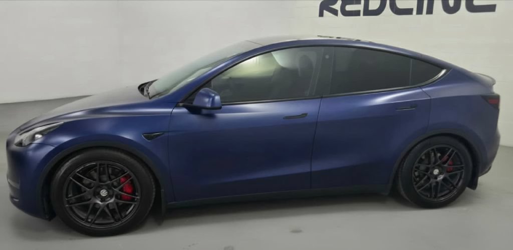 Used 2023 Tesla Model Y Performance AWD/4WD image 2