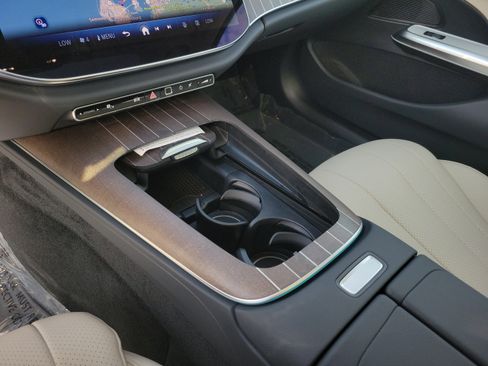 Used 2026 Mercedes-Benz E 350 Sedan image 21