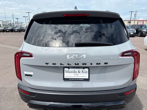 Used 2022 Kia Telluride SX w/ SX Prestige Package AWD/4WD image 6
