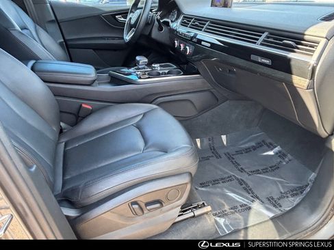 Used 2018 Audi Q7 3.0T Premium image 12