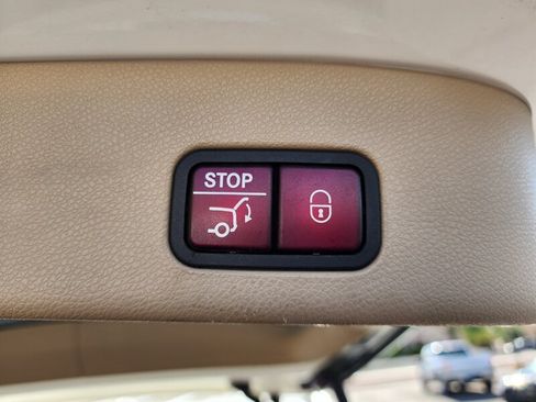 Used 2015 Mercedes-Benz GL 450 4MATIC w/ Lighting Package image 18