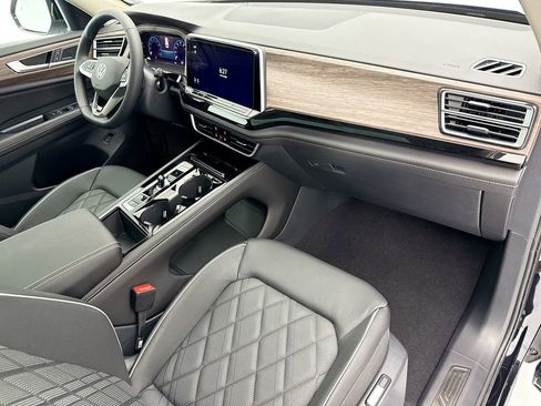 New 2026 Volkswagen Atlas SEL Premium R-Line AWD/4WD image 16